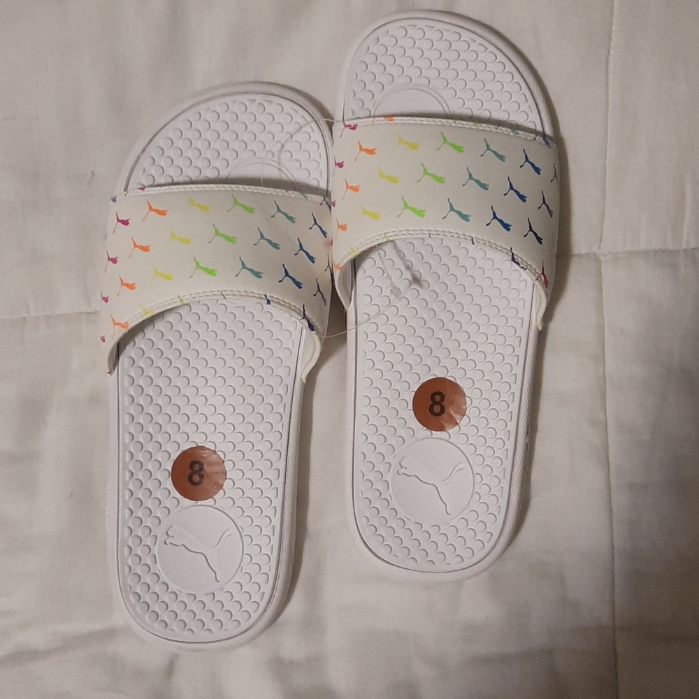 White puma slides